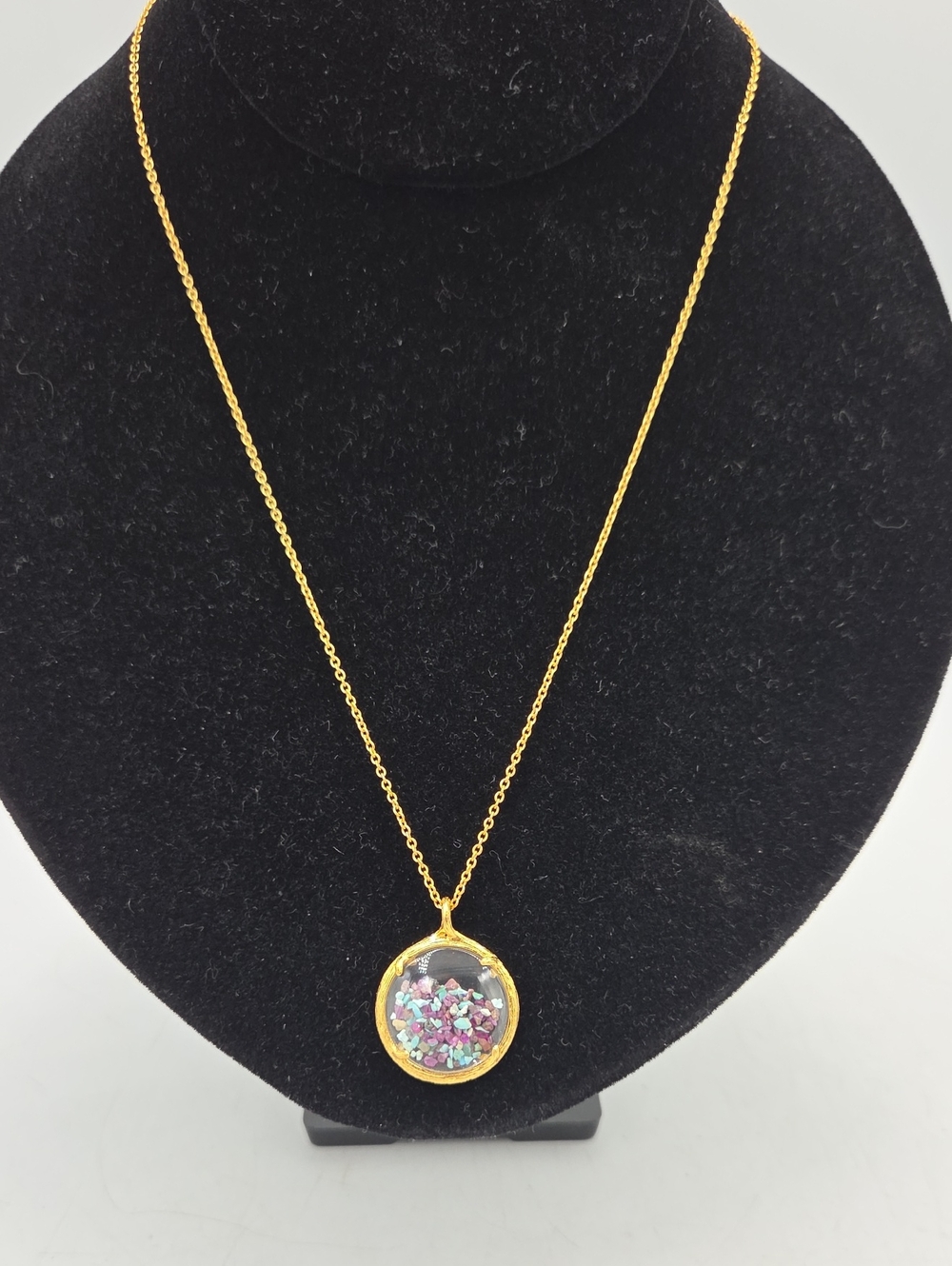 Catherine Weitzman Shaker Pendant Necklace